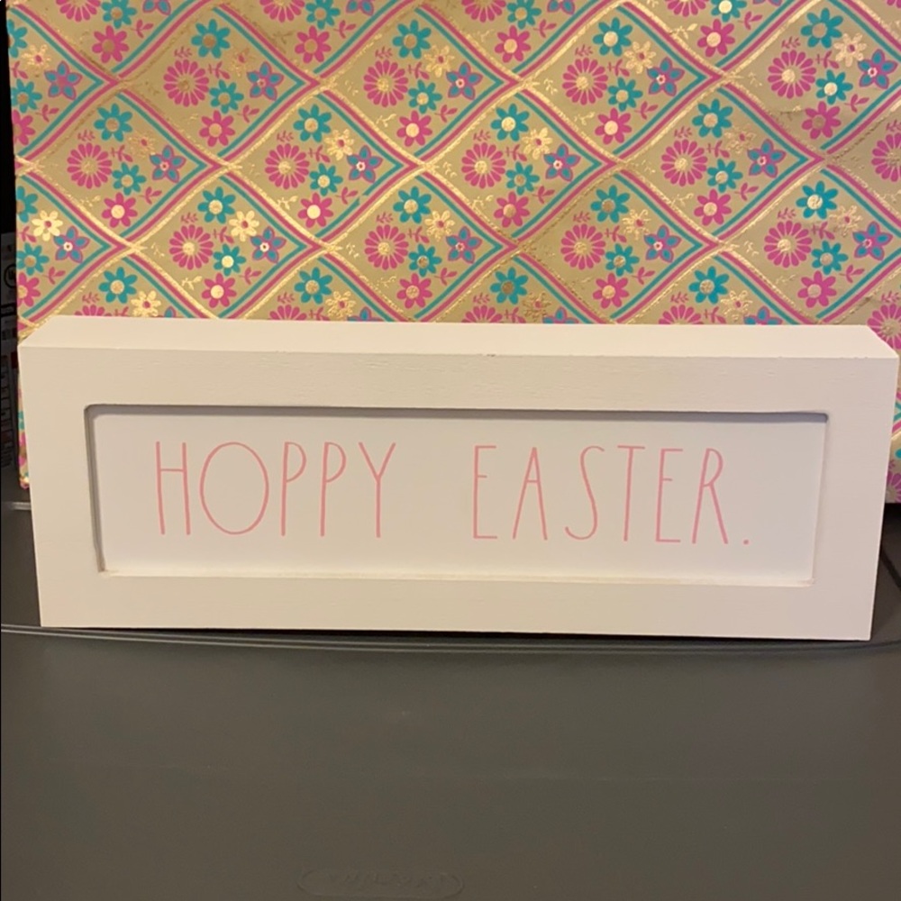Rae Dunn “Hoppy Easter” sign